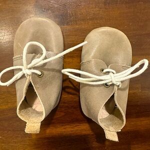 Piper Finn Low Top Oxfords